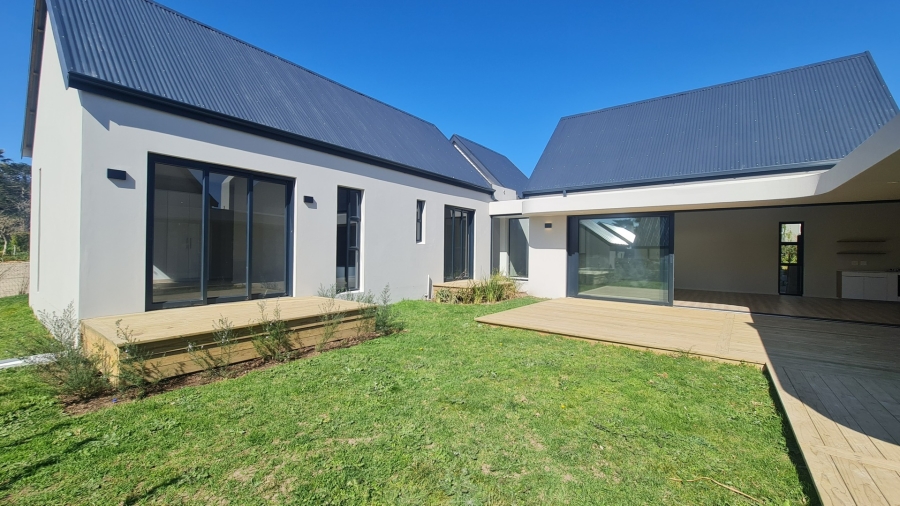 4 Bedroom Property for Sale in Baron View Western Cape